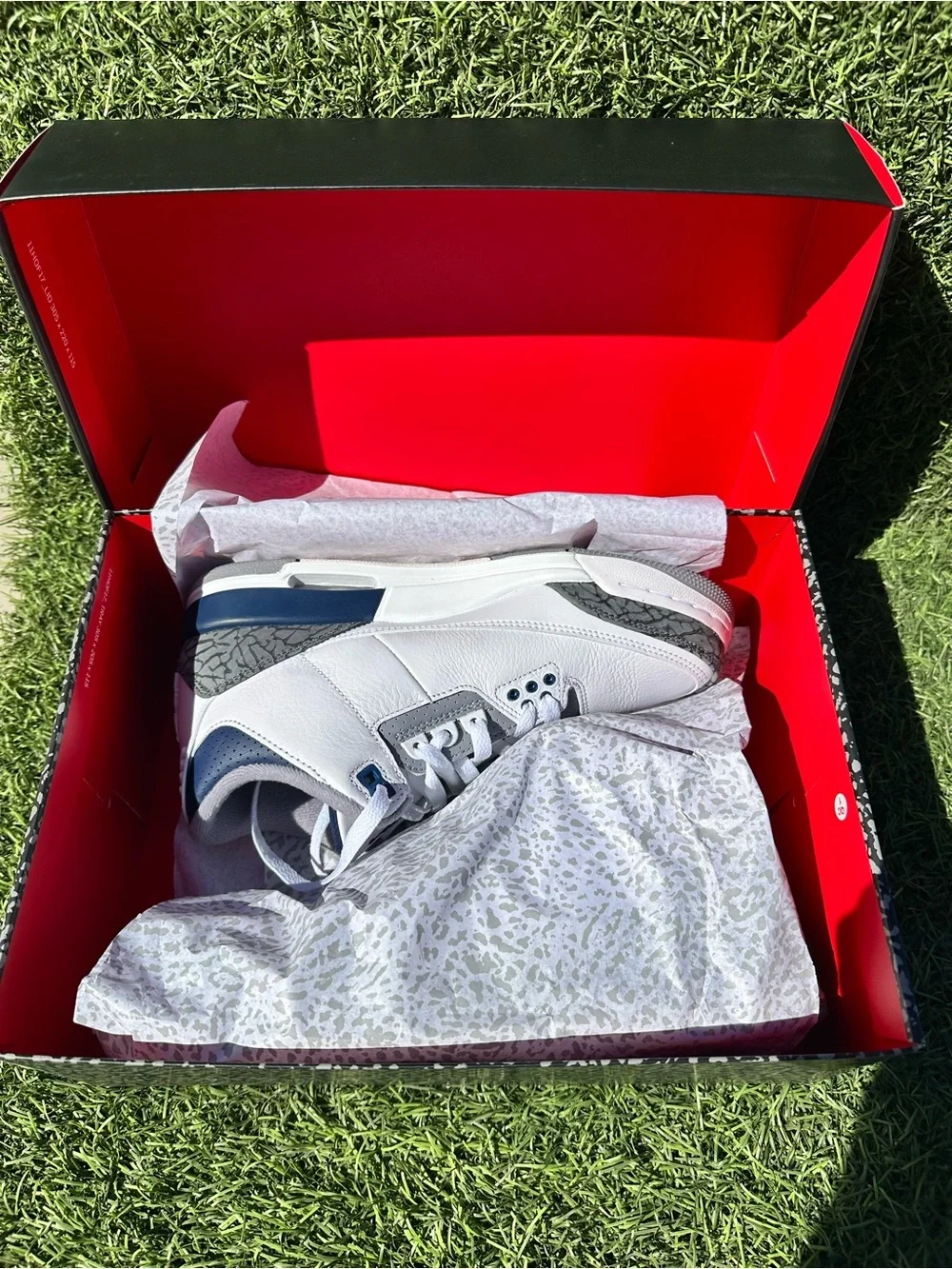 Air Jordan 3 Retro GS White/Cement/Midnight Navy Blue, Size 6.5Y